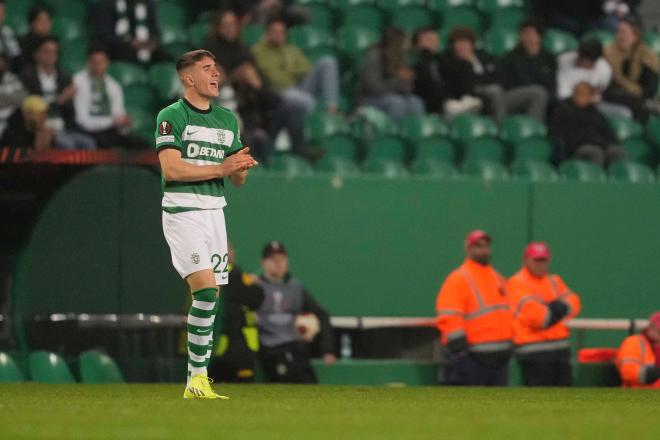 Iván Fresneda, con el Sporting (Foto: Cordon Press).