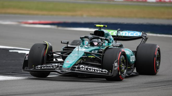 Fernando Alonso, en el Gran Premio de Silverstone (Foto: Cordon Press).