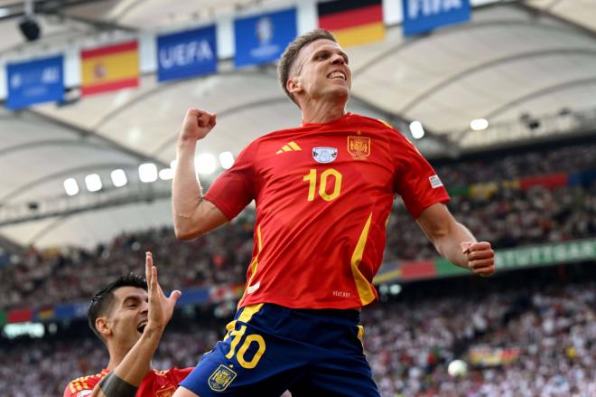 Dani Olmo celebrando el gol ante Alemania (Foto: Cordon Press)