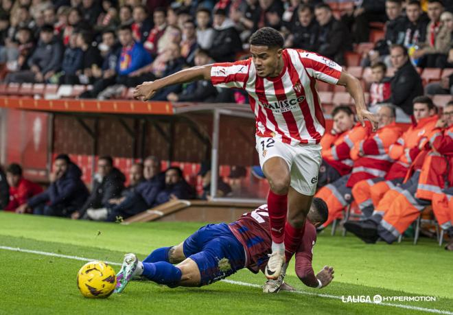 Jonathan Varane, con el Real Sporting (Foto: LALIGA).