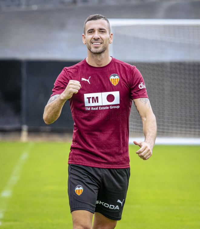 Jaume Doménech, en el primer entrenamiento de la pretemporada (Foto: Valencia CF).