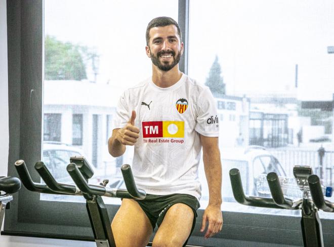 José Gayà, en el primer entrenamiento de la pretemporada (Foto: Valencia CF).