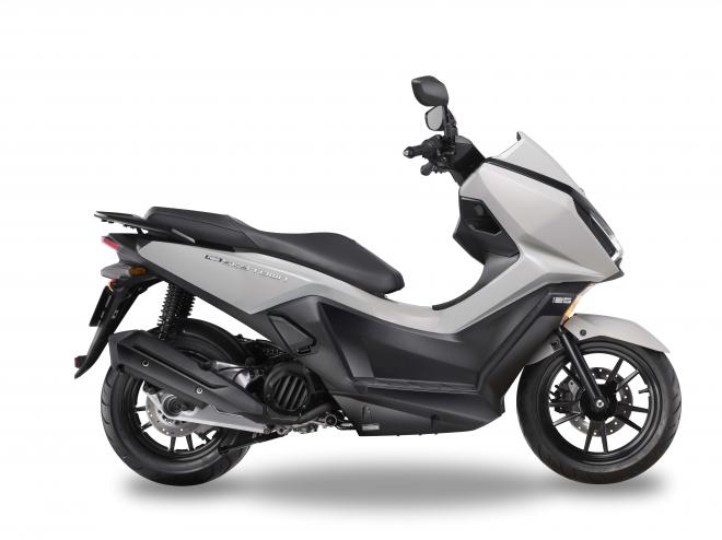 El Kymco Sky Town 125 ABS llegará en septiembre.