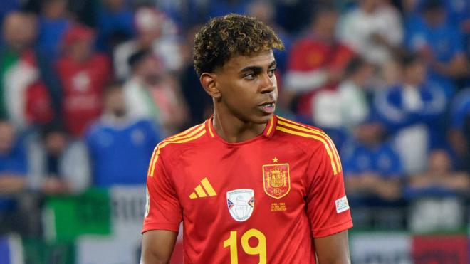 Lamine Yamal durante un partido de la Selección Española (Fuente: Cordon Press)