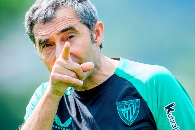 Ernesto Valverde, aquí en Lezama, ya conoce los cuatro primeros horarios de su equipo (Foto: Athletic Club).