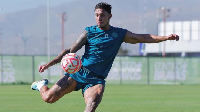 Carlos Salcedo, en un entrenamiento(RR.SS)