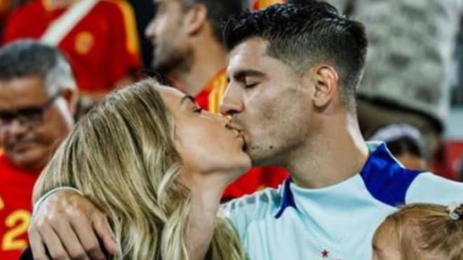 Alice Campello besando a Álvaro Morata en la Eurocopa (Cordon Press)
