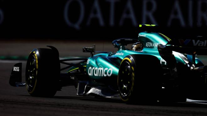 Fernando Alonso, en el Gran Premio de Silverstone (Foto: Cordon Press).