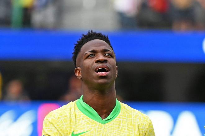 Vinicius Jr. canta el himno de Brasil en la Copa América (Foto: Cordon Press).