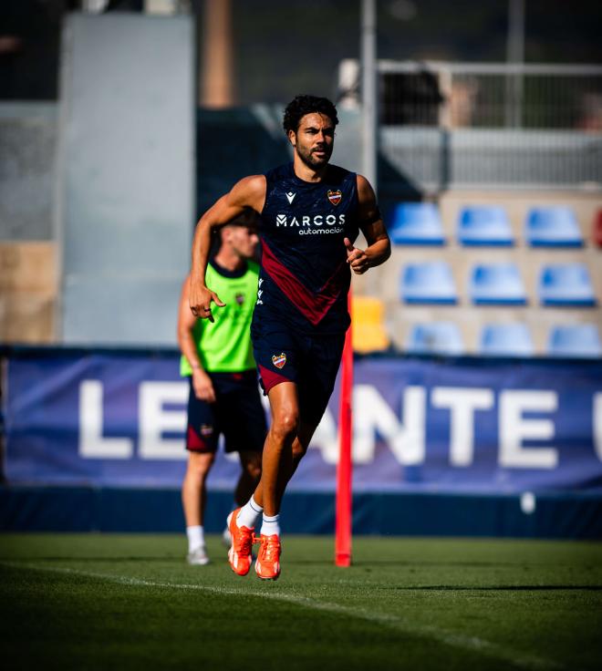 Vicente Iborra, en uno de sus primeros entrenamientos en su vuelta a casa (Foto: LUD).