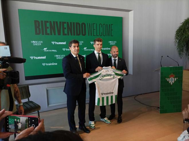 Ángel Haro, Diego Llorente y Manu Fajardo.