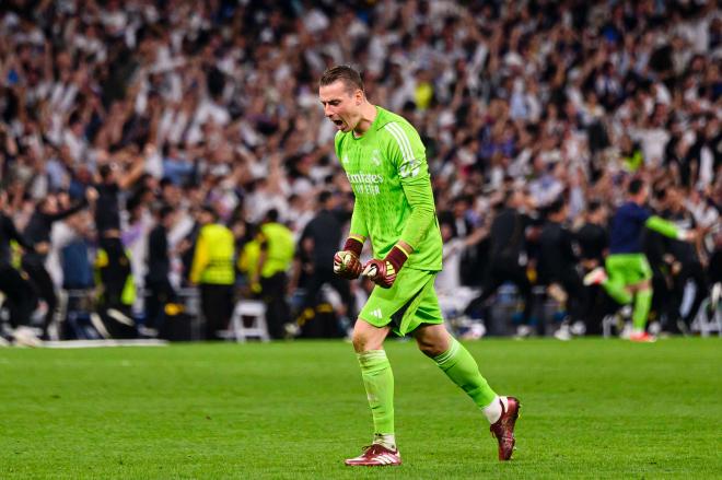 Andriy Lunin, en un partido con el Real Madrid (Foto: Cordon Press).