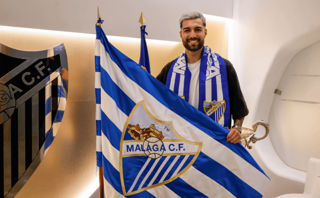 Álex Pastor, nuevo jugador del Málaga hasta 2026. (MCF)