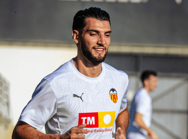 Rafa MIr entrenándose en Paterna