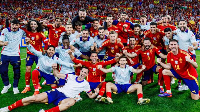 La celebración de España por el pase a la final (Fuente: SeFutbol)