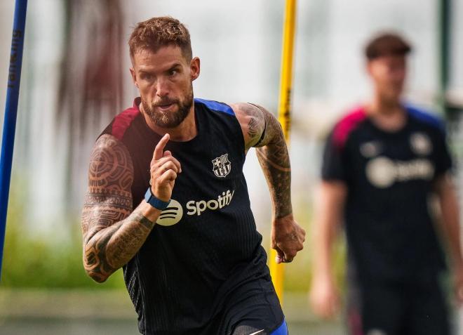 Iñigo Martínez, en una sesión del Barcelona (Foto: FCB).