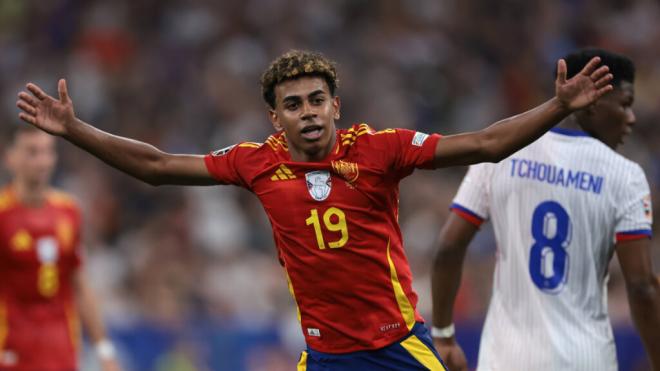 Lamine Yamal celebrando el gol contra Francia (Cordon Press)