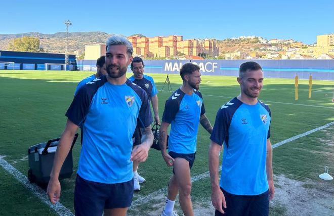 Álex Pastor, Dani Sánchez y Juan Hernández, tras el primer entrenamiento. (Foto: A.F.L.)