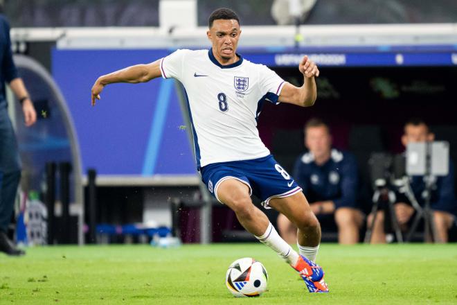 Alexander Arnold, con Inglaterra en la Eurocopa (Foto: Cordon Press).