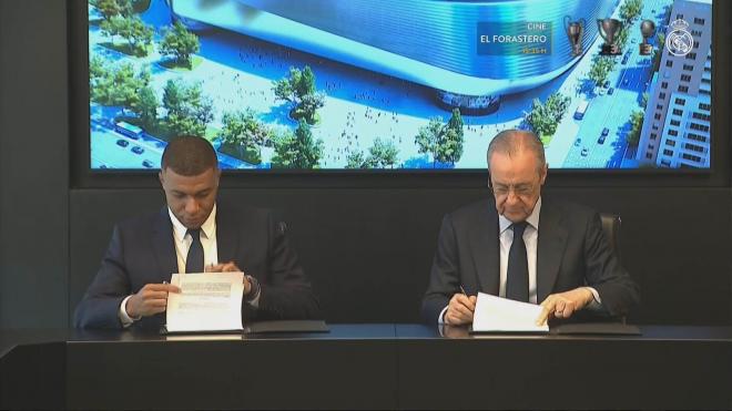 El primer día de Mbappé en Madrid: reconocimiento médico, autógrafos y firma