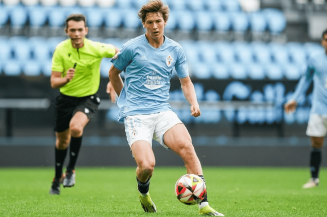 Fer López con el Celta Fortuna (Foto: Instagram).