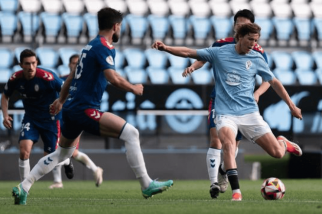 Fer López con el Celta Fortuna (Foto: Instagram).