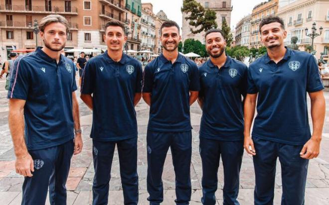 Pablo Martínez es el único de los capitanes del curso pasado que sigue (de momento) en el Levante (Foto: LUD).