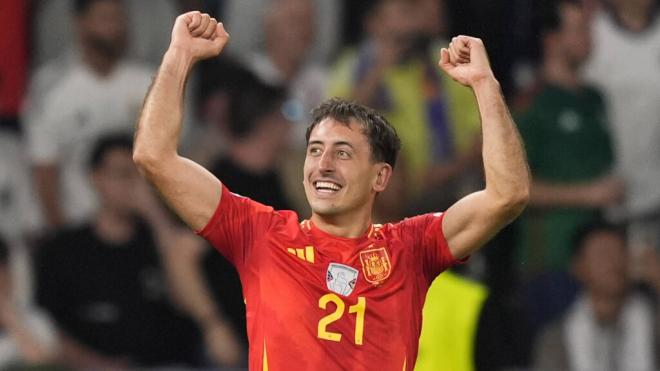 Mikel Oyarzabal celebrando el gol ante Inglaterra (Fuente: Cordon Press)