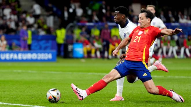 Mikel Oyarzabal marcando el gol ante Inglaterra (Fuente: Cordon Press)