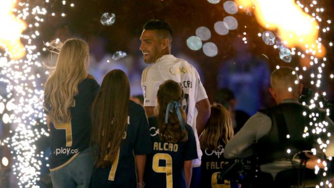 Radamel Falcao durante su presentación con Millonarios (Fuente: Cordon Press)