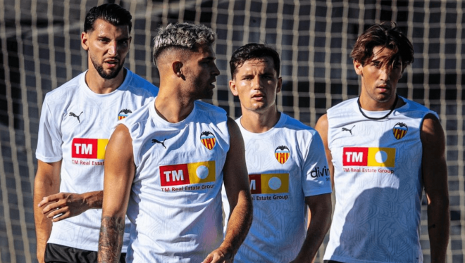 Rafa Mir, Hugo Duro, Hugo Guillamón y Jesús Vázquez, durante la pretemporada (Foto: Valencia CF).