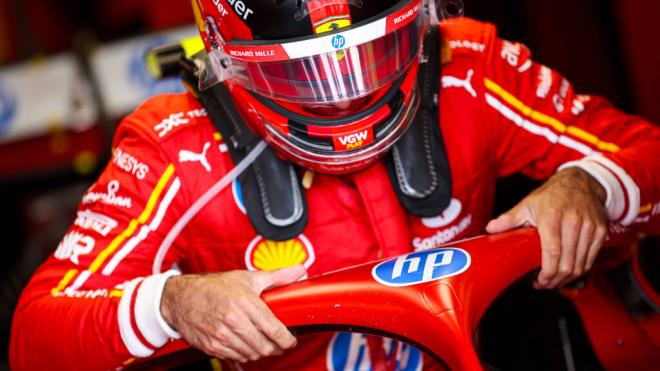 Carlos Sainz, durante el Gran Premio de Silverstone (Foto: Cordon Press).