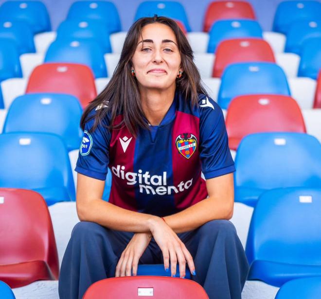 Ana Franco, séptima incorporación oficializada para el Levante Femenino 2024/2025 (Foto: LUD).