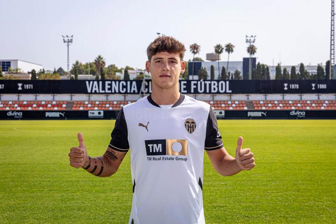 Rodrigo Abajas, nuevo jugador del VCF Mestalla (Foto: Valencia CF).