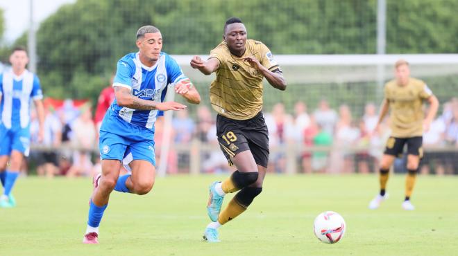 Sadiq Umar en el amistoso en Laguardia ante el Alavés (Foto: Real Sociedad).