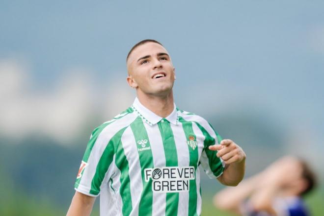 Pablo García, ante el Austria Salzburgo (Foto: Real Betis)