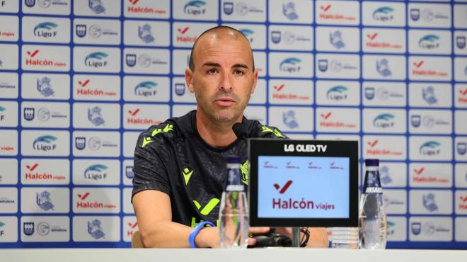 José Luis Sánchez Vera ofrece su primera rueda de prensa como entrenador del femenino (Foto: Real