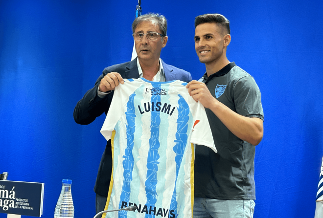 Luismi, junto a Loren Juarros en su presentación. (Foto: A.F.L.)