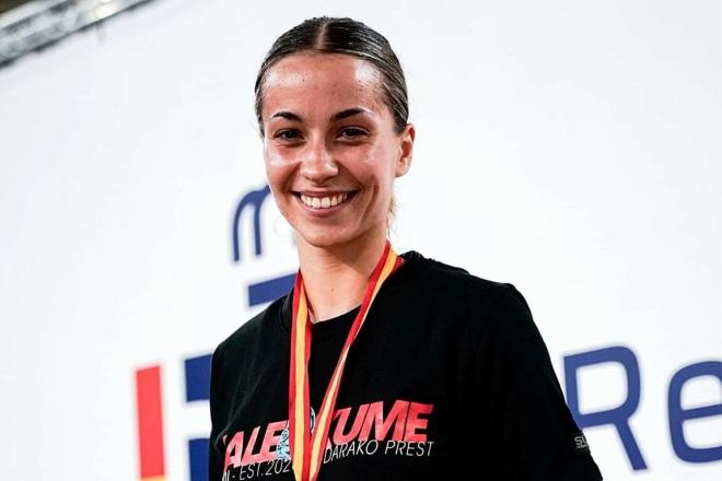 La bilbaína Naia Garmendia, de 22 años, oro en los campeonatos de España de boxeo celebrados en