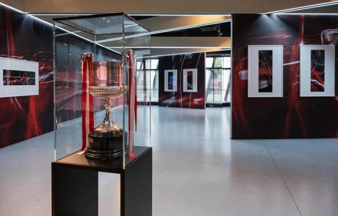 La Exposición de la nueva obra de Darío Urzay en AC Museoa del Athletic Club en San Mamés.