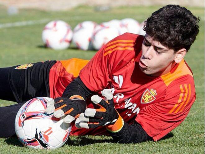 Lucas Olmos en su primer entrenamiento con el Real Zaragoza. (Foto: RZ)