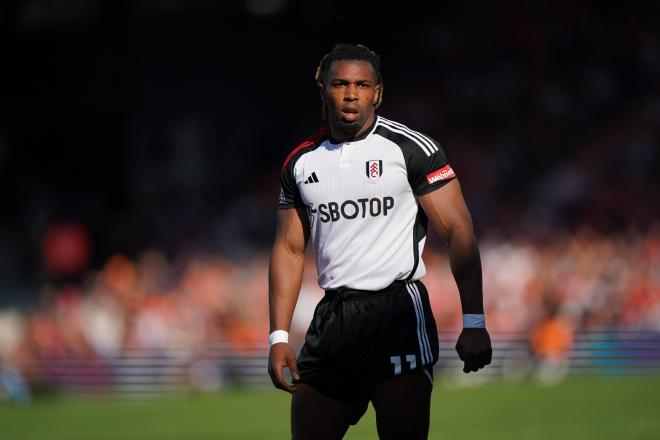 Adama, con el Fulham (Foto: Cordon Press).