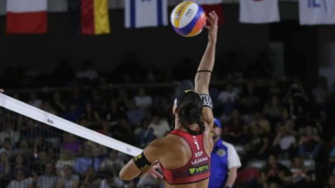 Liliana Fernández, durante el Beach Volleyball World (foto: instagram Liliana Fernández)