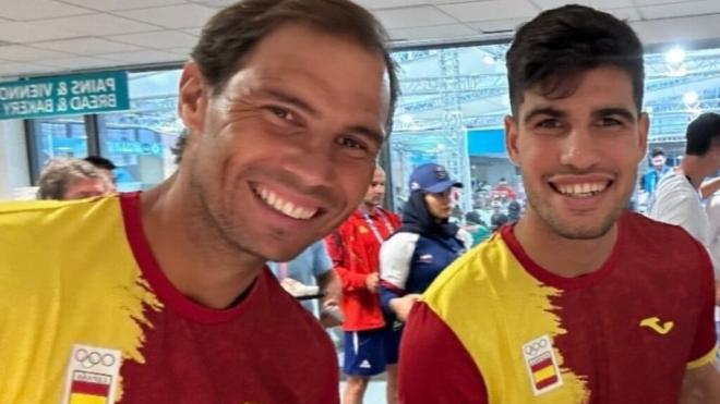 Rafa Nadal y Carlos Alcaraz, juntos en la Villa Olímpica (Foto: Cuenta 'X')