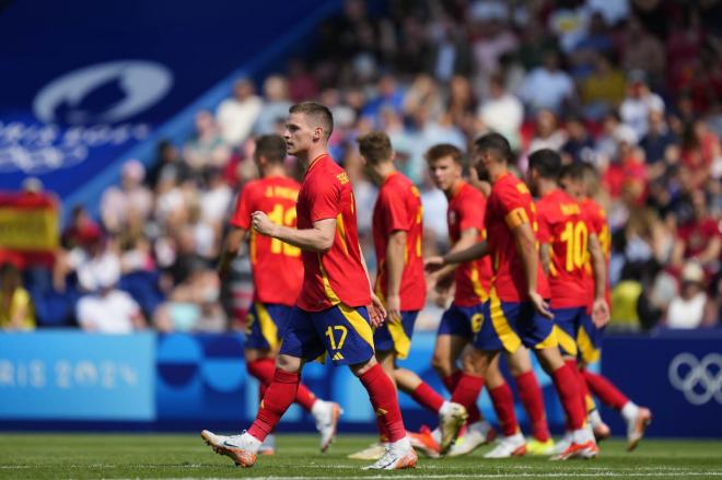 Sergio Gómez celebra su gol en el España-Uzbekistán (Foto: SeFutbol).