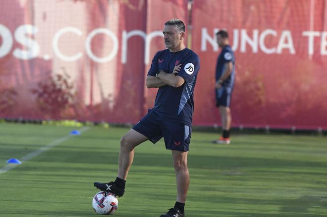 García Pimienta, en un entrenamiento (Foto: Kiko Hurtado)