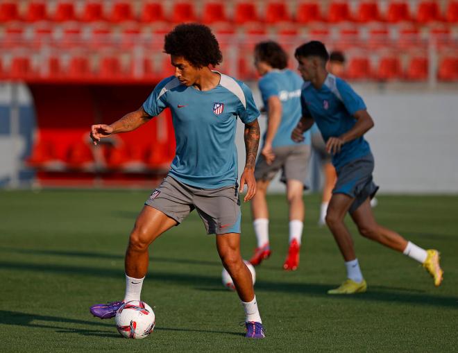 Axel Witsel, en un entrenamiento del Atlético de Madrid (Foto: ATM).