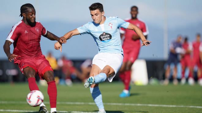 Tasos Douvikas ante el Gil Vicente (Foto: RC Celta).