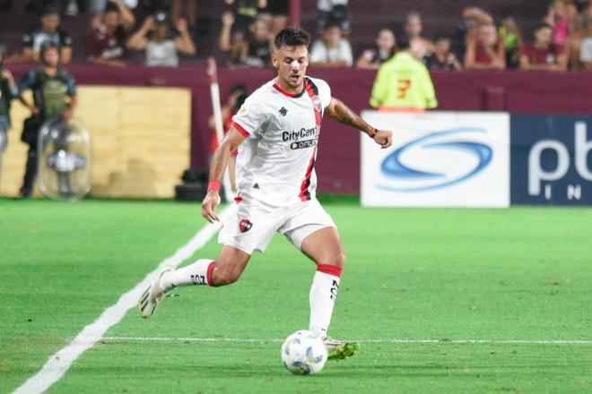 Glavinovich, central argentino que interesa al Real Zaragoza (Foto: Newell's Old Boys).