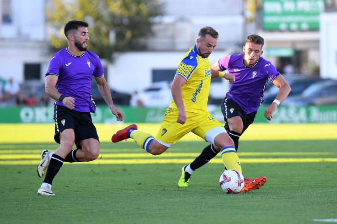 Ontiveros, en el partido ante el Córdoba (Foto: Cádiz CF).